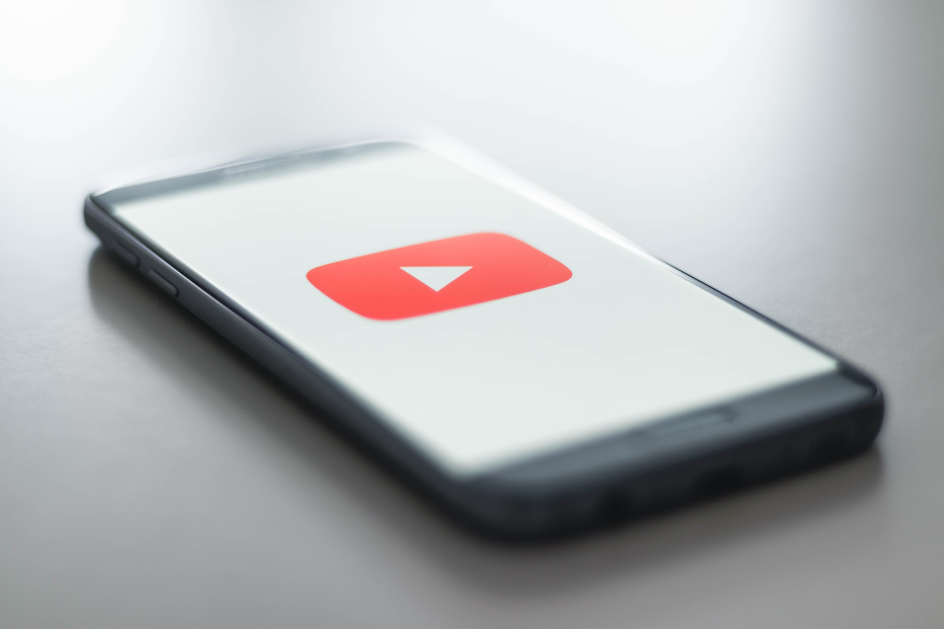 Ekipa Friza podbija YouTube. Miliony wyświetleń nowego teledysku