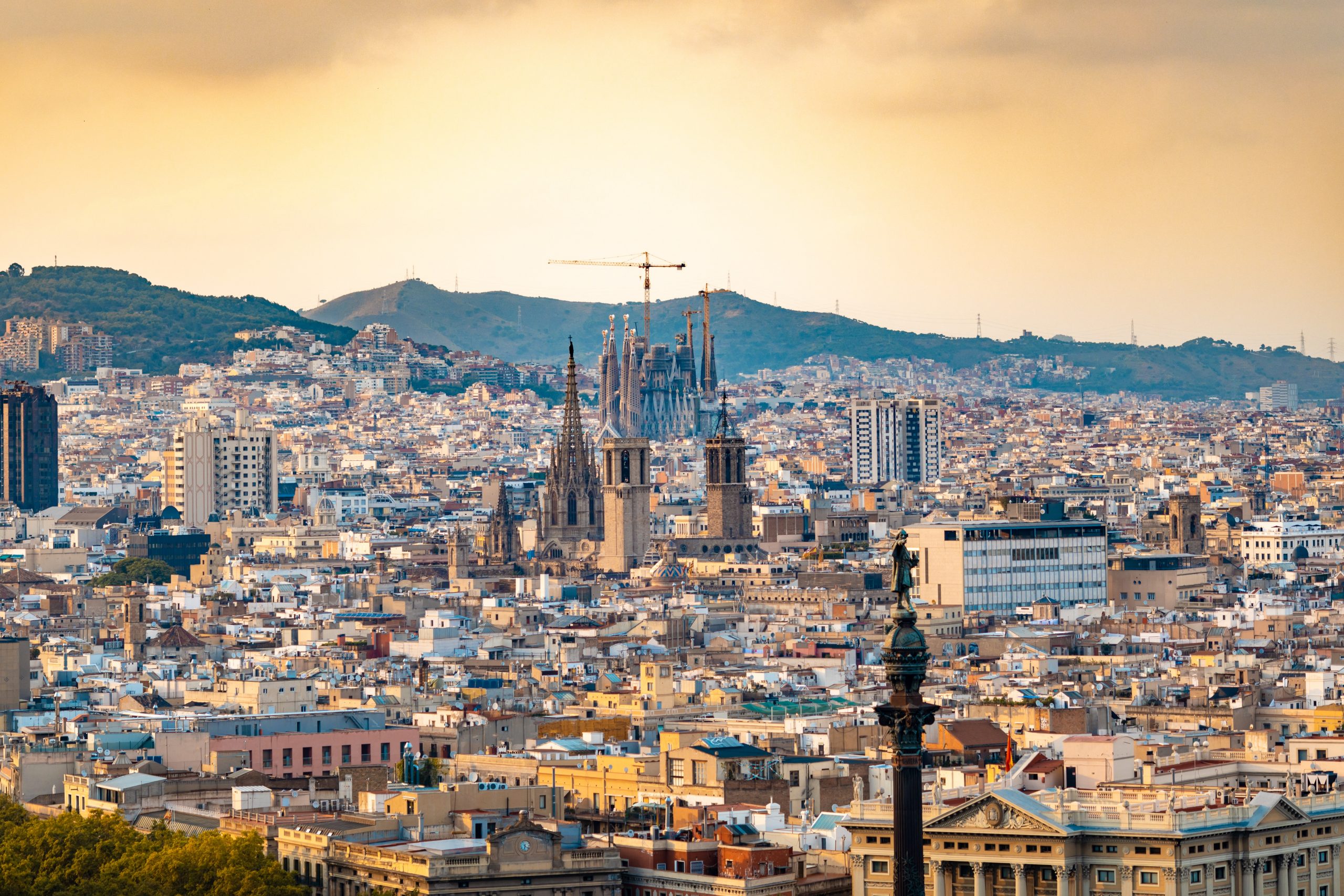 Top 10 miejsc, które trzeba odwiedzić w Barcelonie